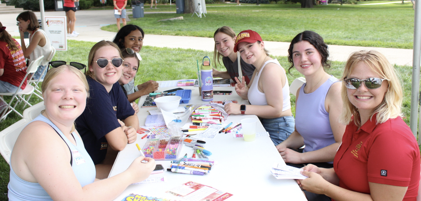 Students at the crafting table during the WiSE Welcome